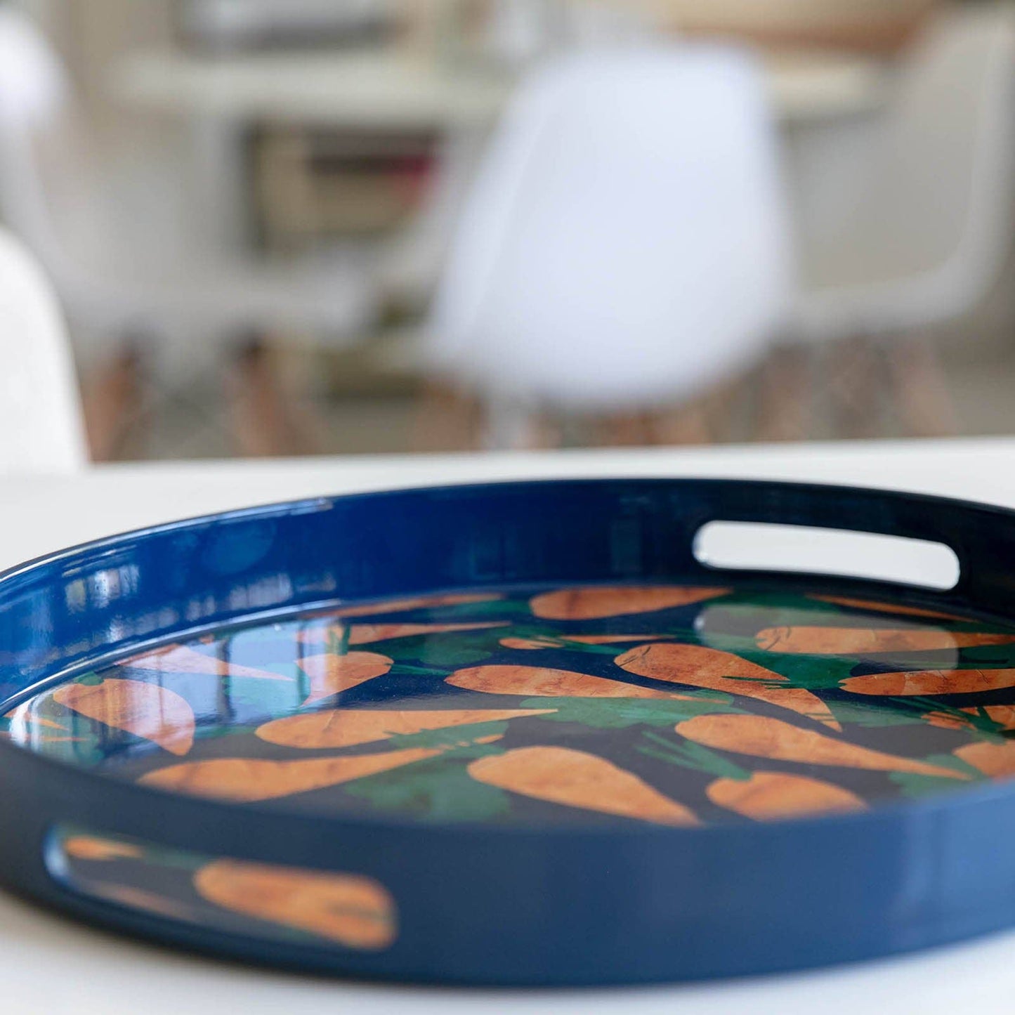 CARROTS 15 Inch Round Tray