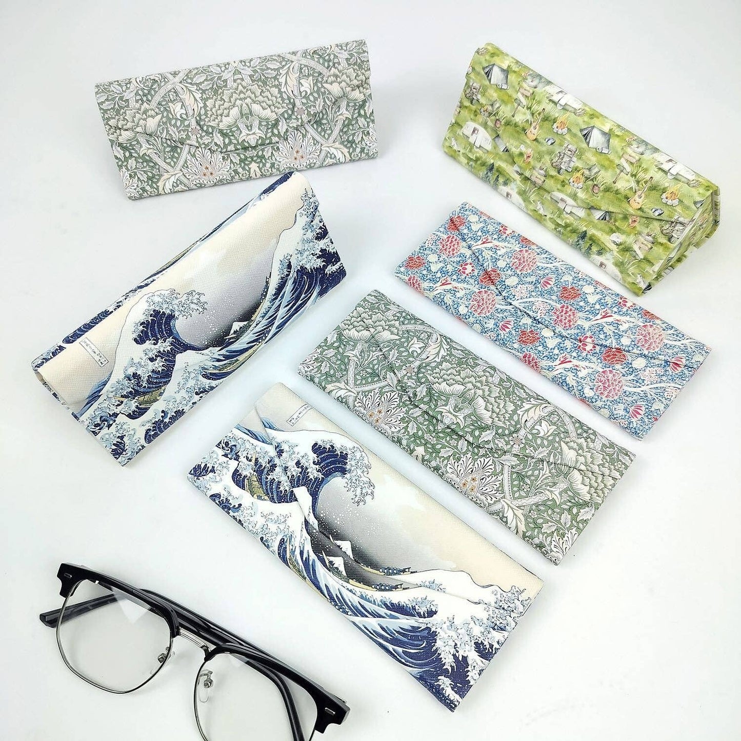 The Great Wave Glasses Case - Vegan Folding Hard Shell Case