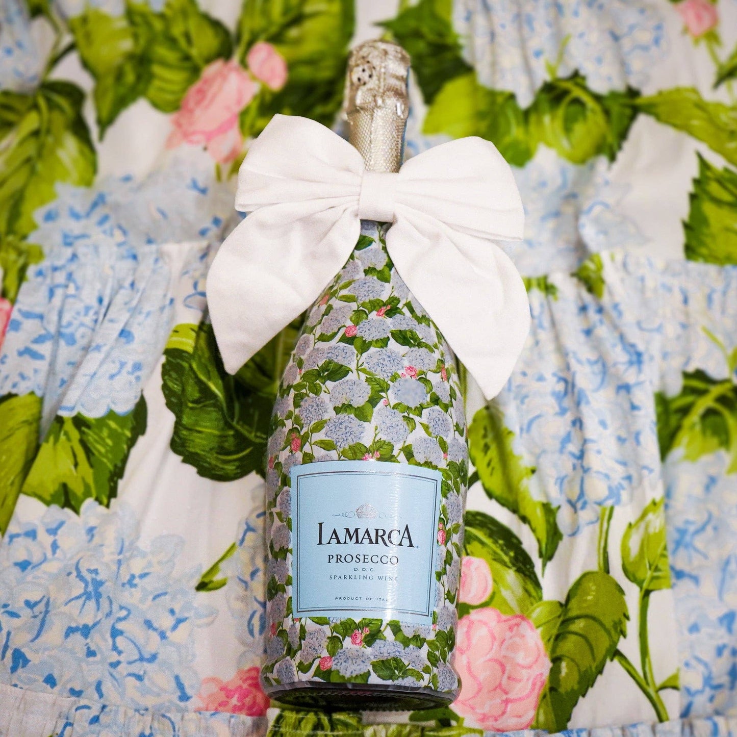 Sheridan French Collection - Classic Hydrangea Prosecco Bottle Wrap